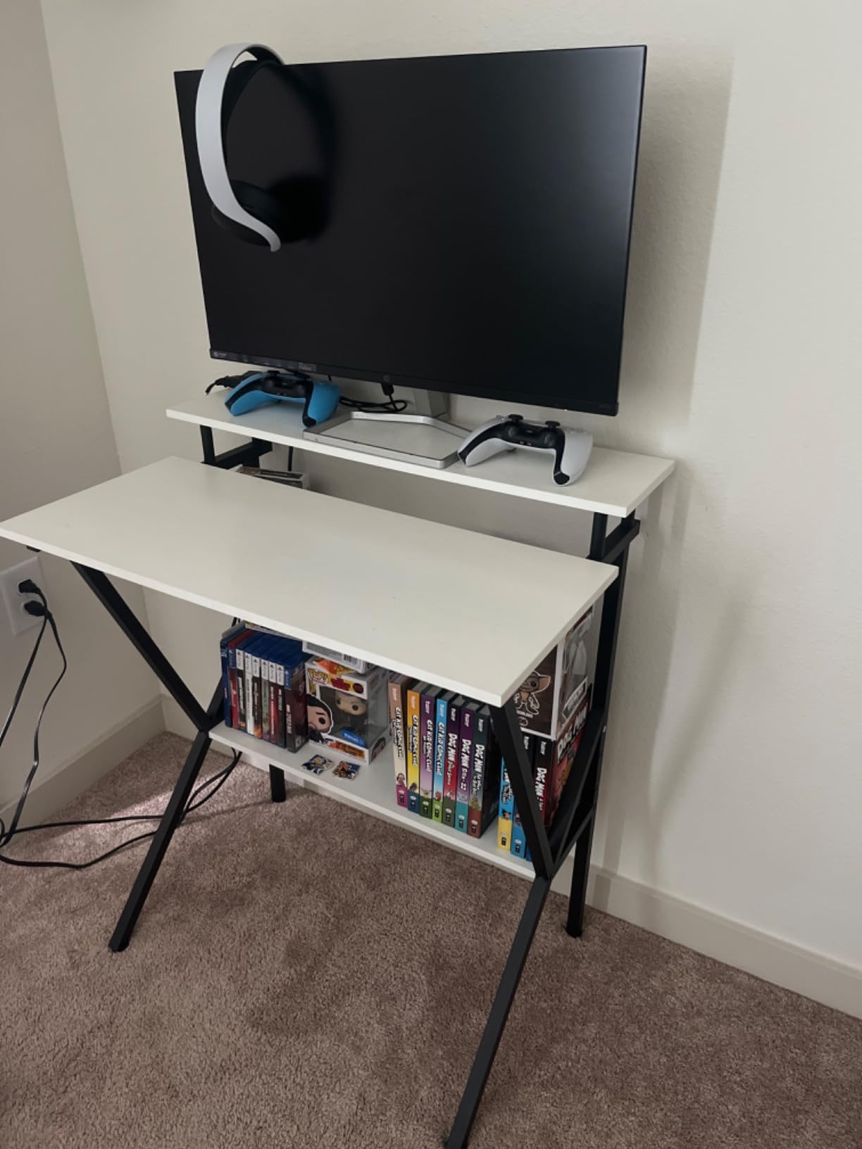 Furnishiaa Solid Wood  Computer Desk for Small Spaces