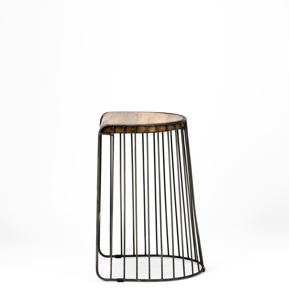 Mango wood stool detail view