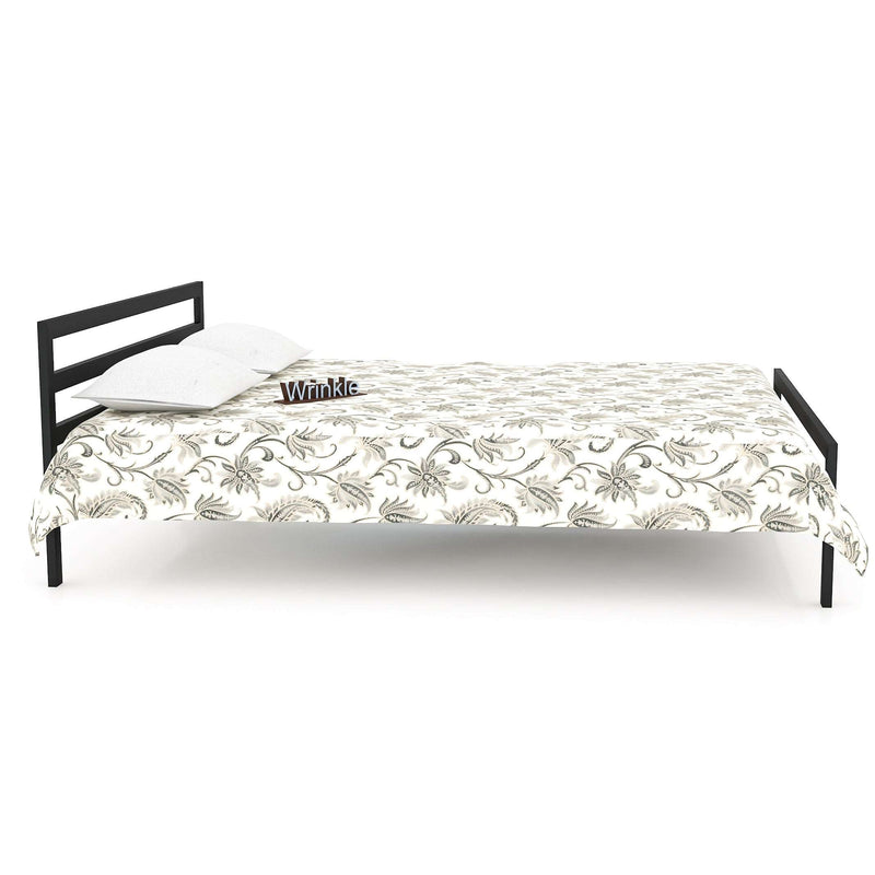 Classic Look Metal Bed For Bedroom